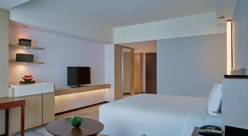 New World Makati Hotel image 43