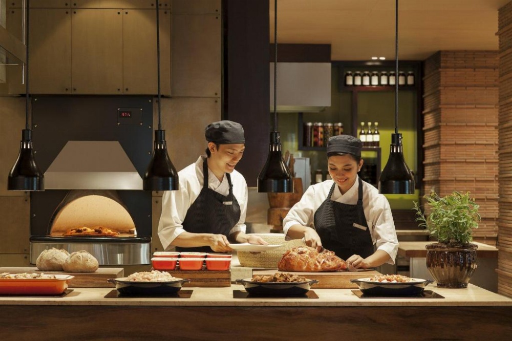 New World Makati Hotel